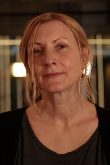 Lara Derham Headshot